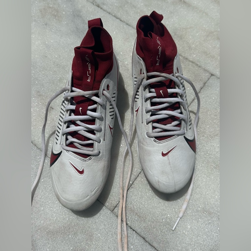Men’s Nike Vapor Edge Pro 360 Football Cleats - size 8